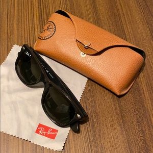 Ray-Ban New Wayfarer Polarized Sunglasses